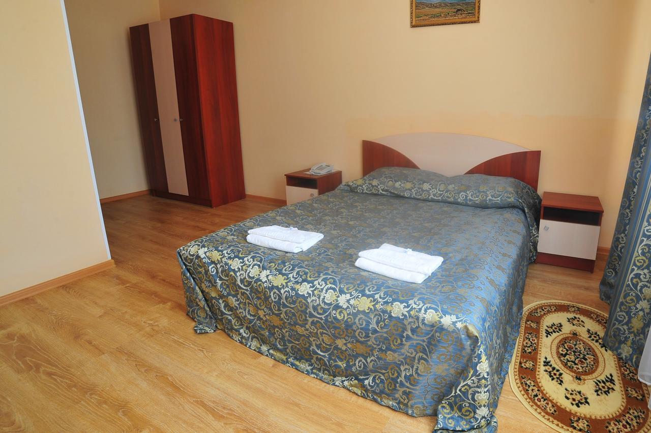 Hotel Nurlytau Borovoe Esterno foto